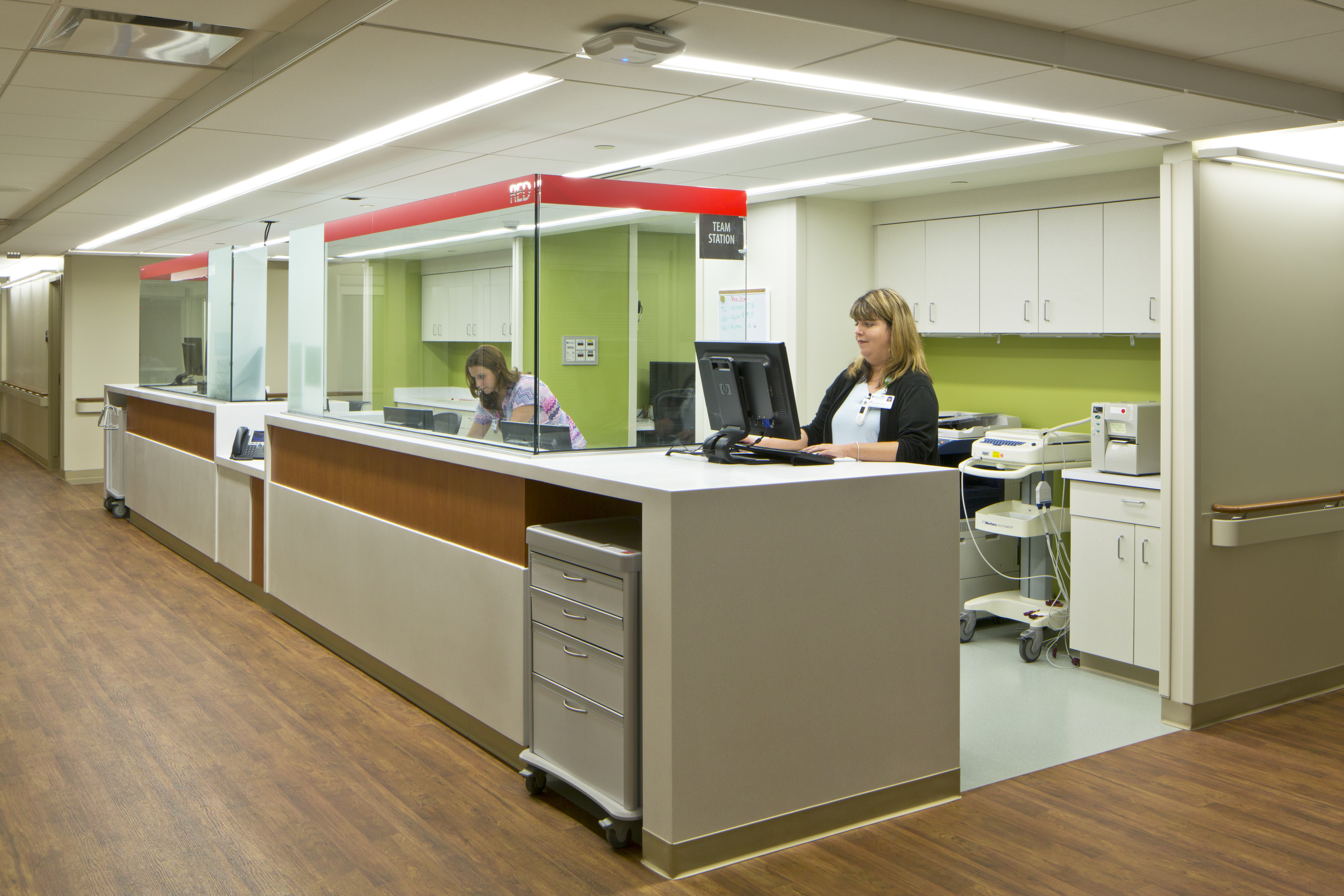 zanesville-muskingum-ohio-genesis-healthcare-apg-architects-medical-nurse-station-design