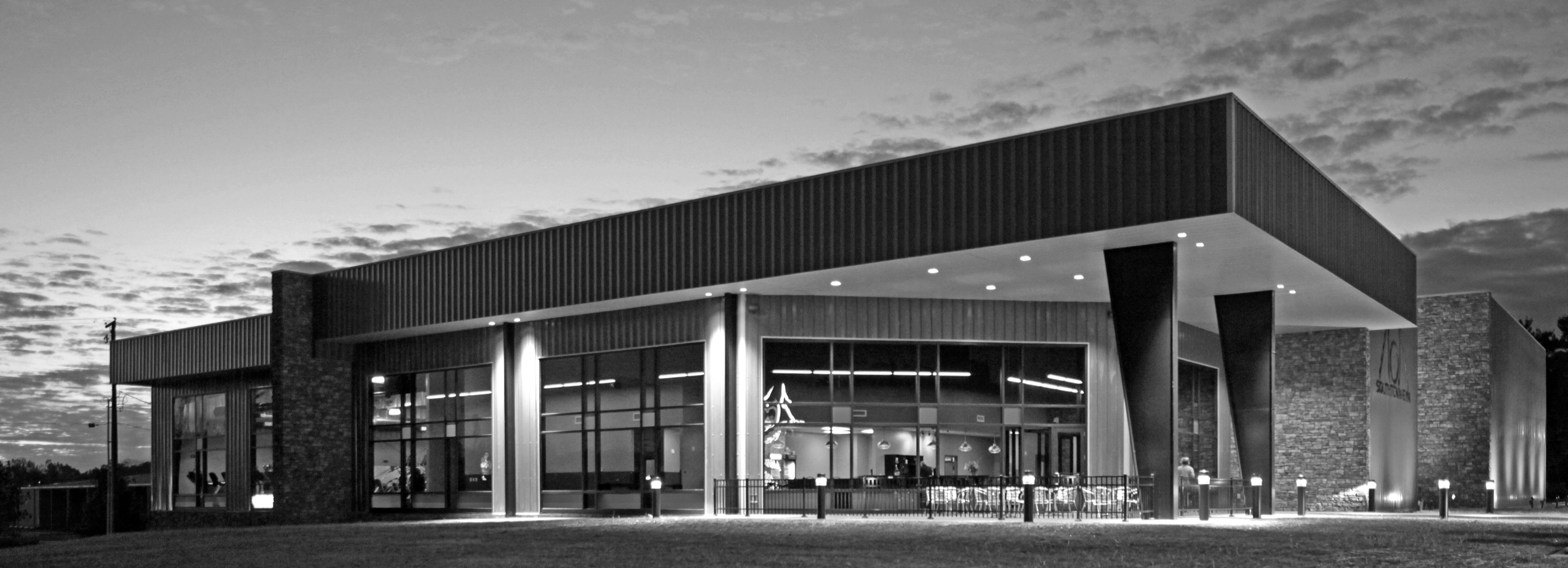 southtown-gym-zanesville-ohio-archtectural-apg-architects-fitness-center-steel-building-modern-industrial